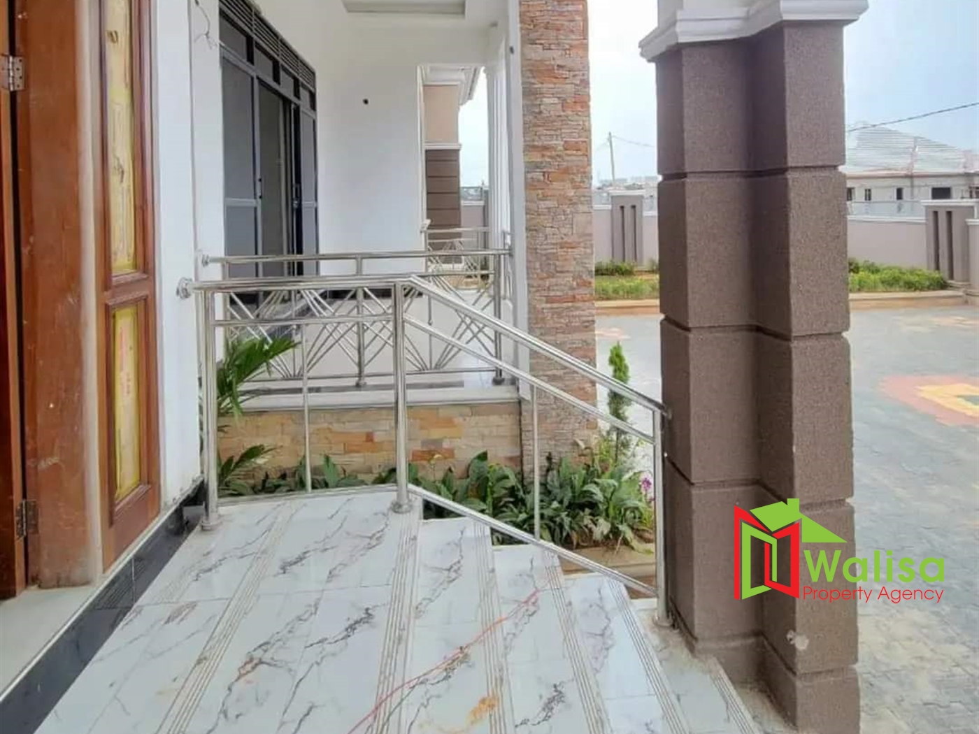 Mansion for sale in Najjera Wakiso