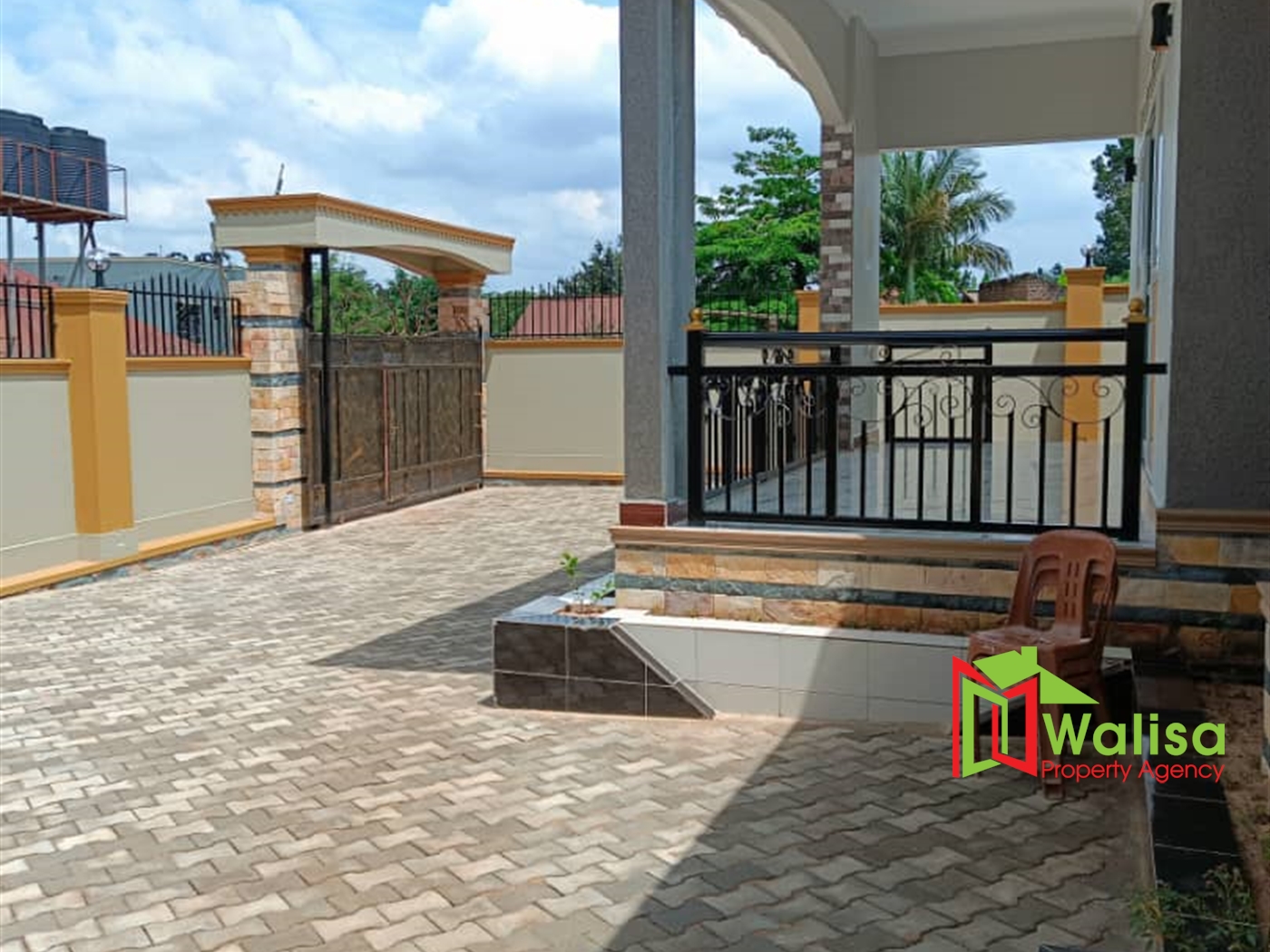 Bungalow for sale in Kitende Wakiso