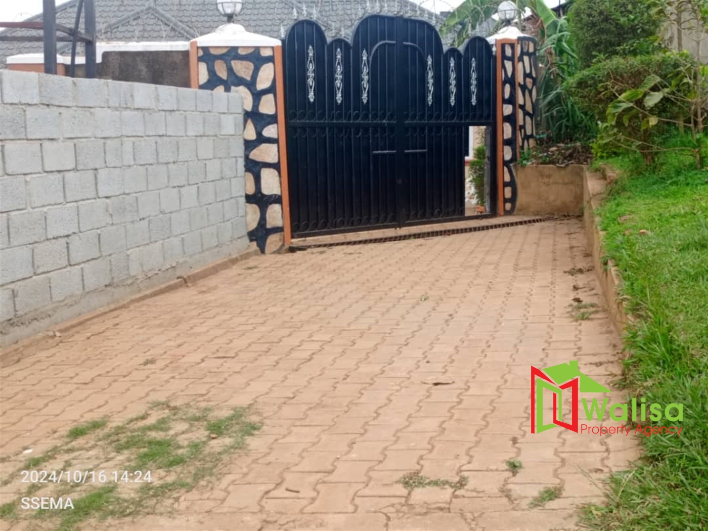 Bungalow for sale in Namusela Wakiso