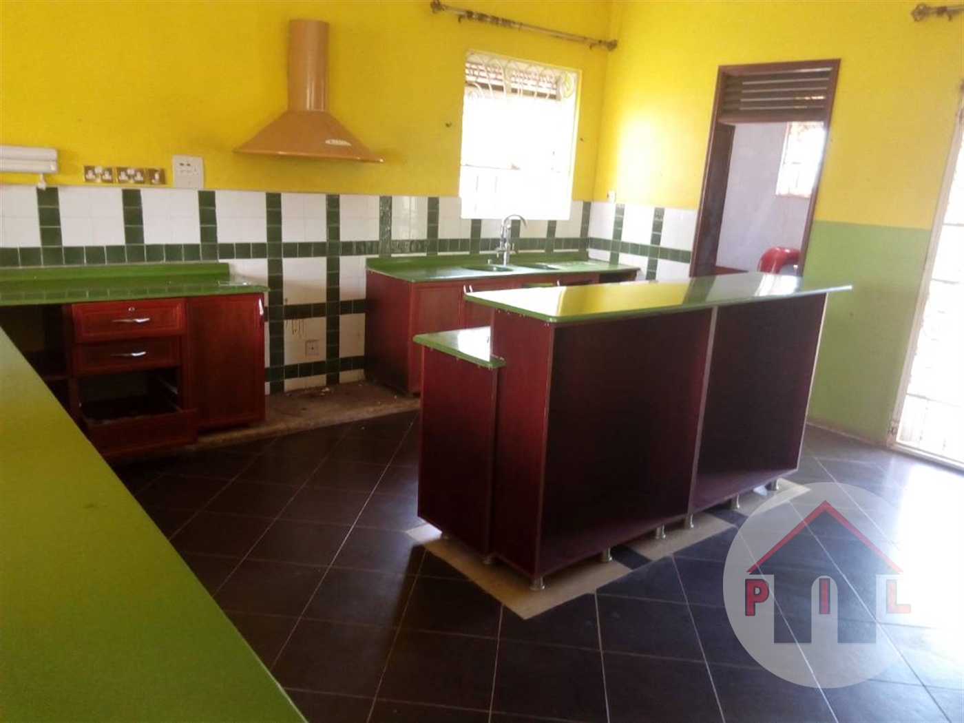 Mansion for sale in Lweza Wakiso