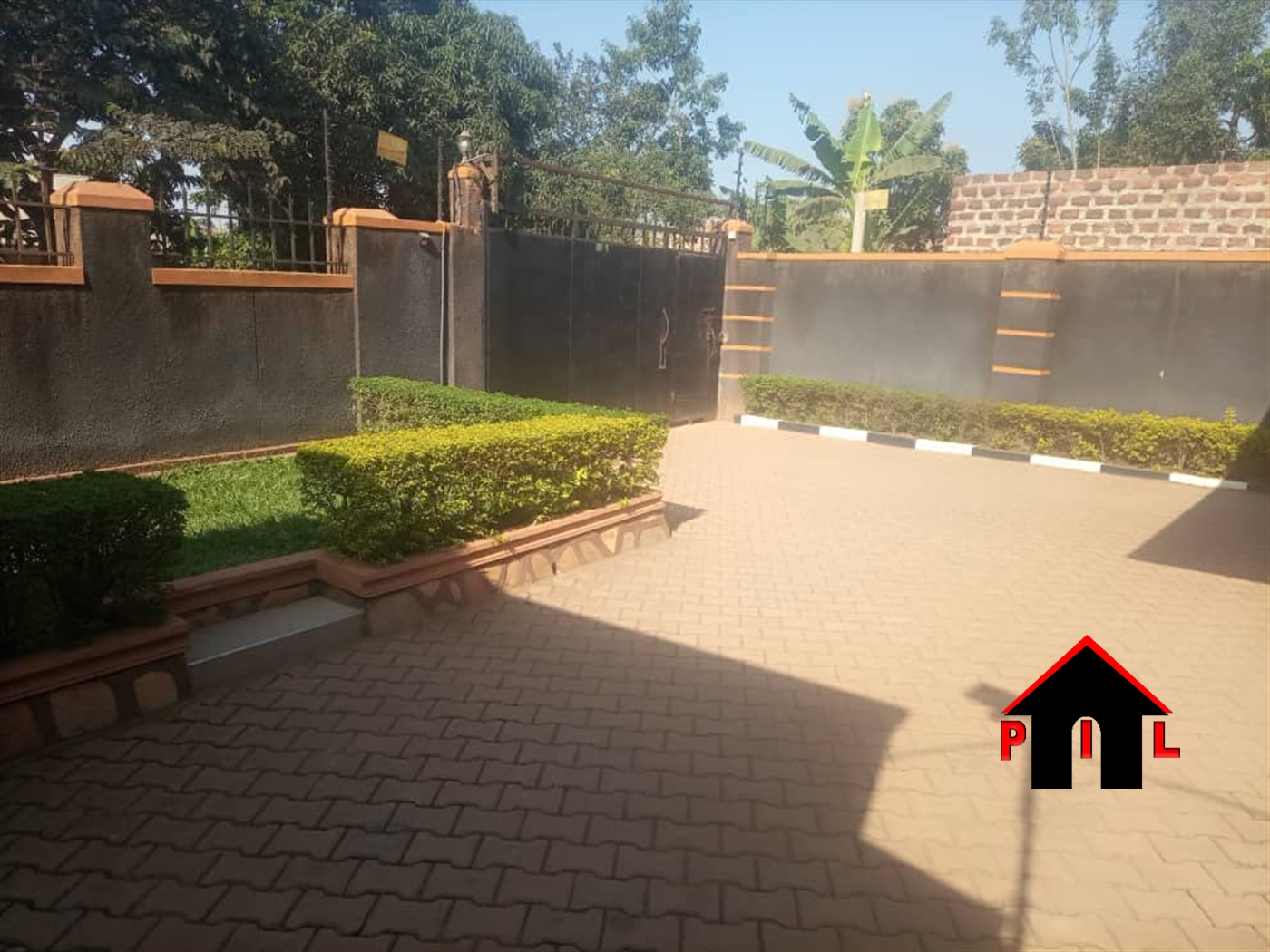 Bungalow for sale in Buloba Wakiso