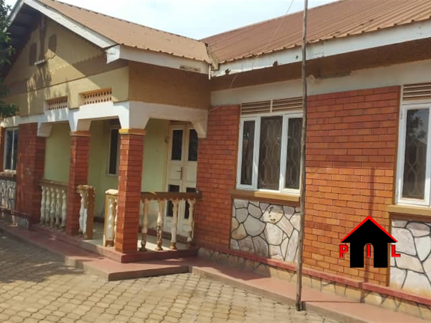 Bungalow for sale in Bweyogerere Mukono