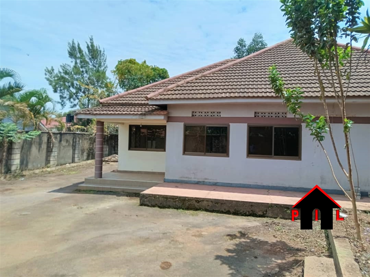 Bungalow for sale in Kisaasi Kampala