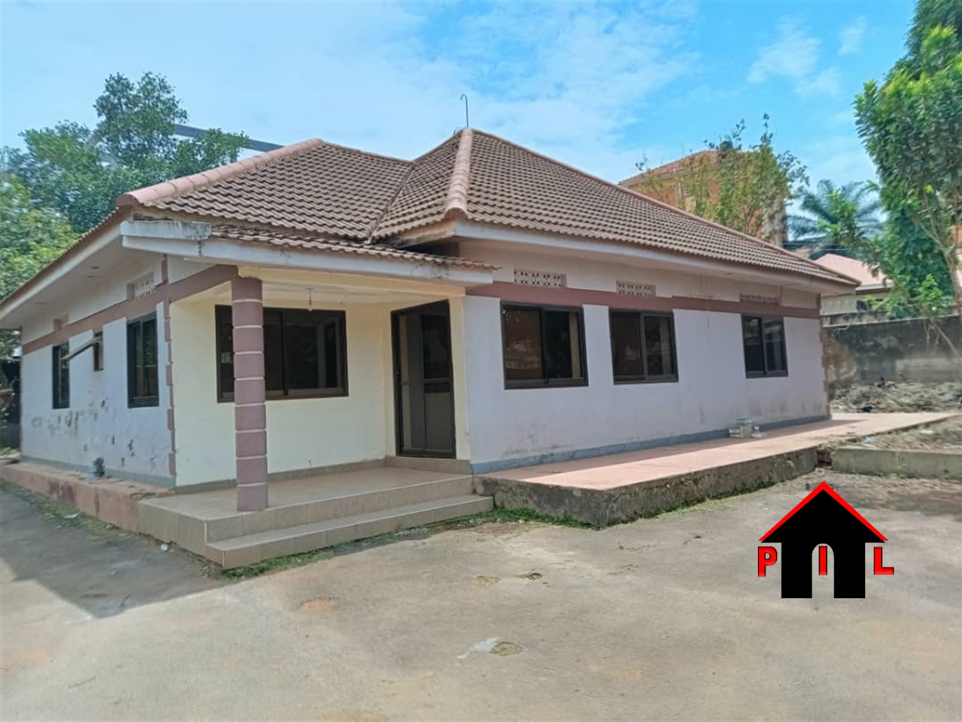 Bungalow for sale in Kisaasi Kampala