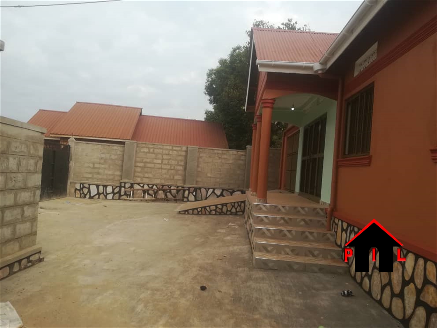 Bungalow for sale in Nansana Wakiso