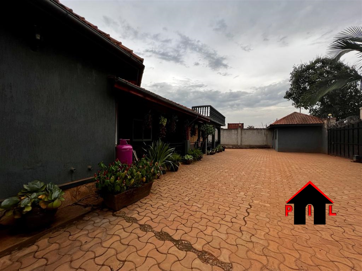 Bungalow for sale in Muyenga Kampala