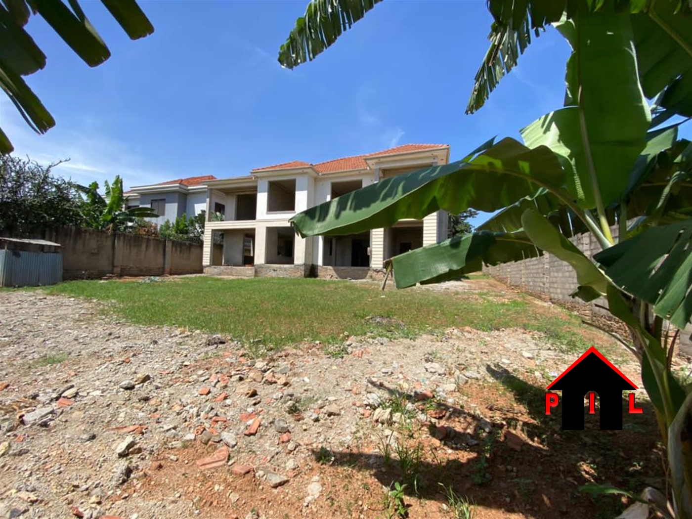 Shell House for sale in Kiwaatule Kampala