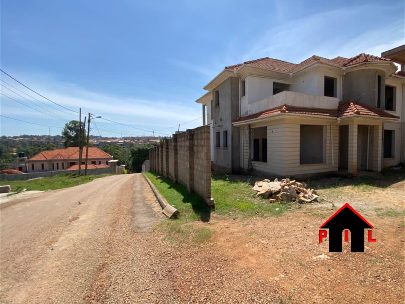 Shell House for sale in Kiwaatule Kampala