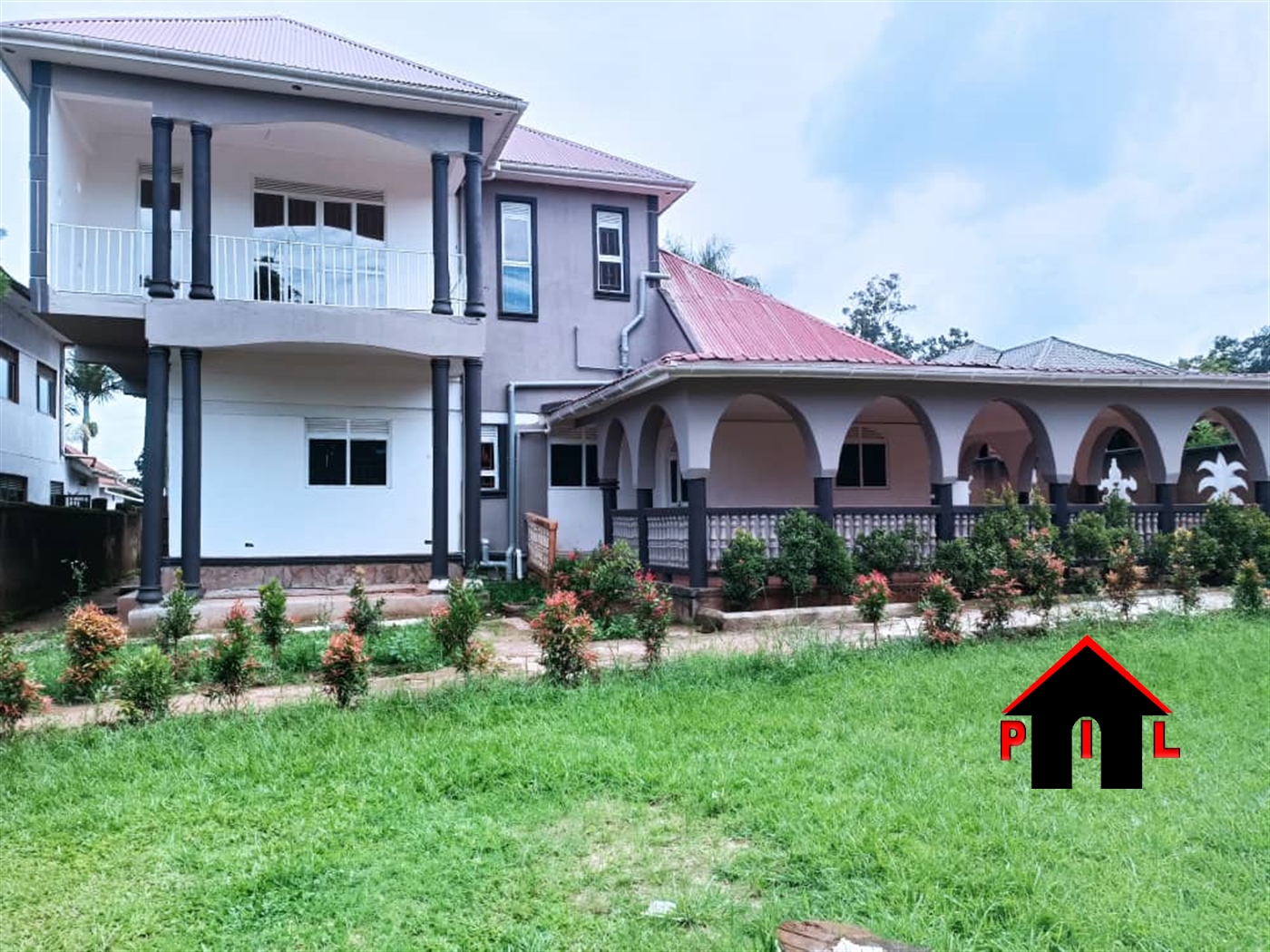 Storeyed house for sale in Kasangati Wakiso