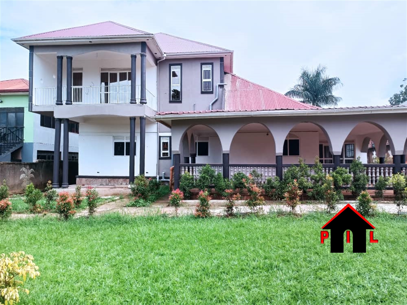 Storeyed house for sale in Kasangati Wakiso