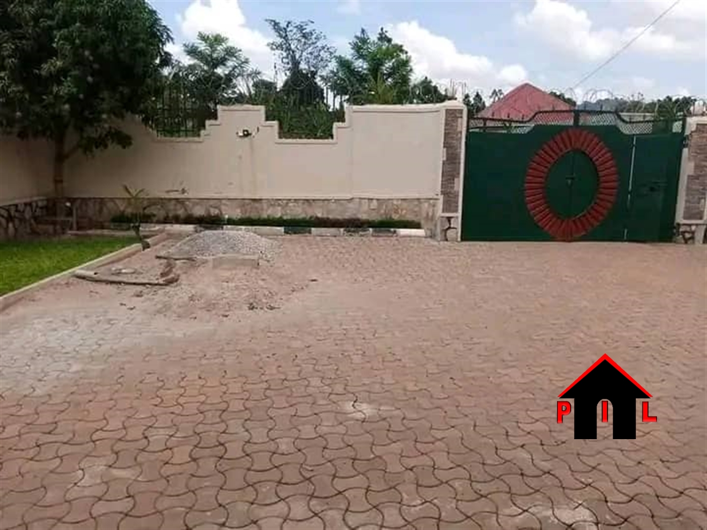 Bungalow for sale in Seeta Wakiso