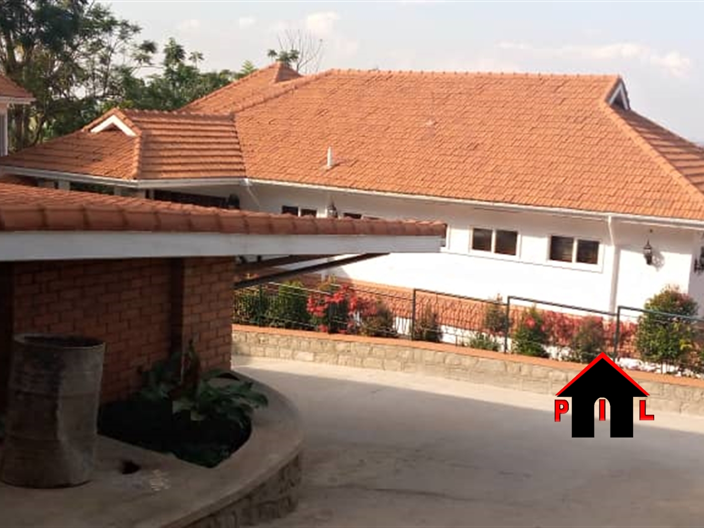 Storeyed house for sale in Kololo Kampala