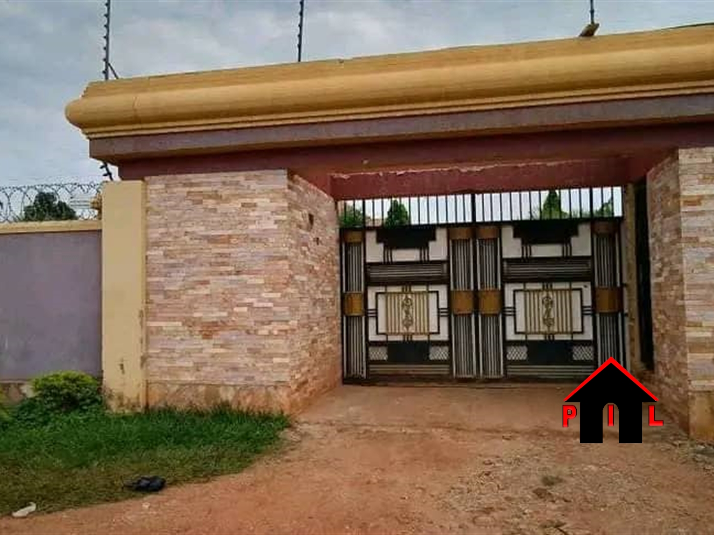 Storeyed house for sale in Kiwenda Wakiso