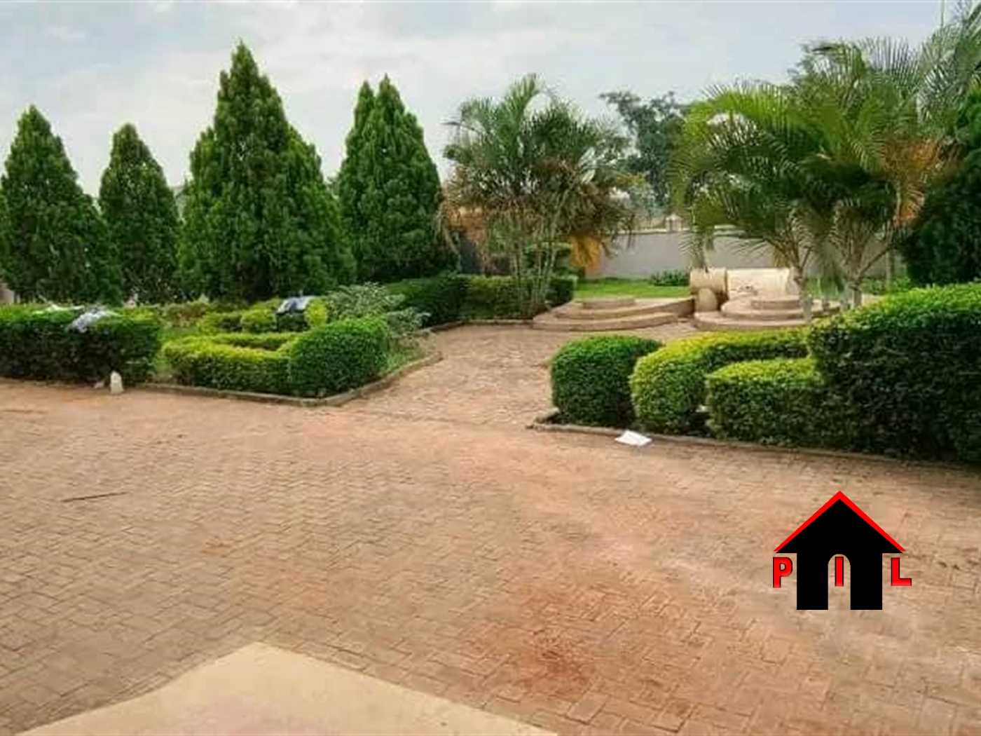 Storeyed house for sale in Kiwenda Wakiso