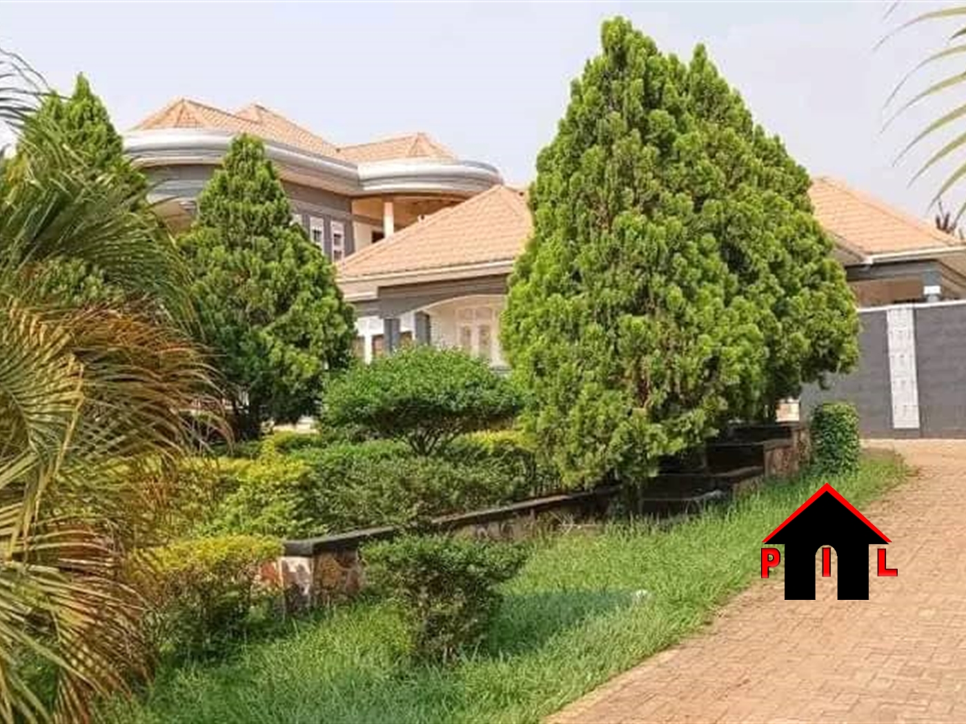 Storeyed house for sale in Kiwenda Wakiso