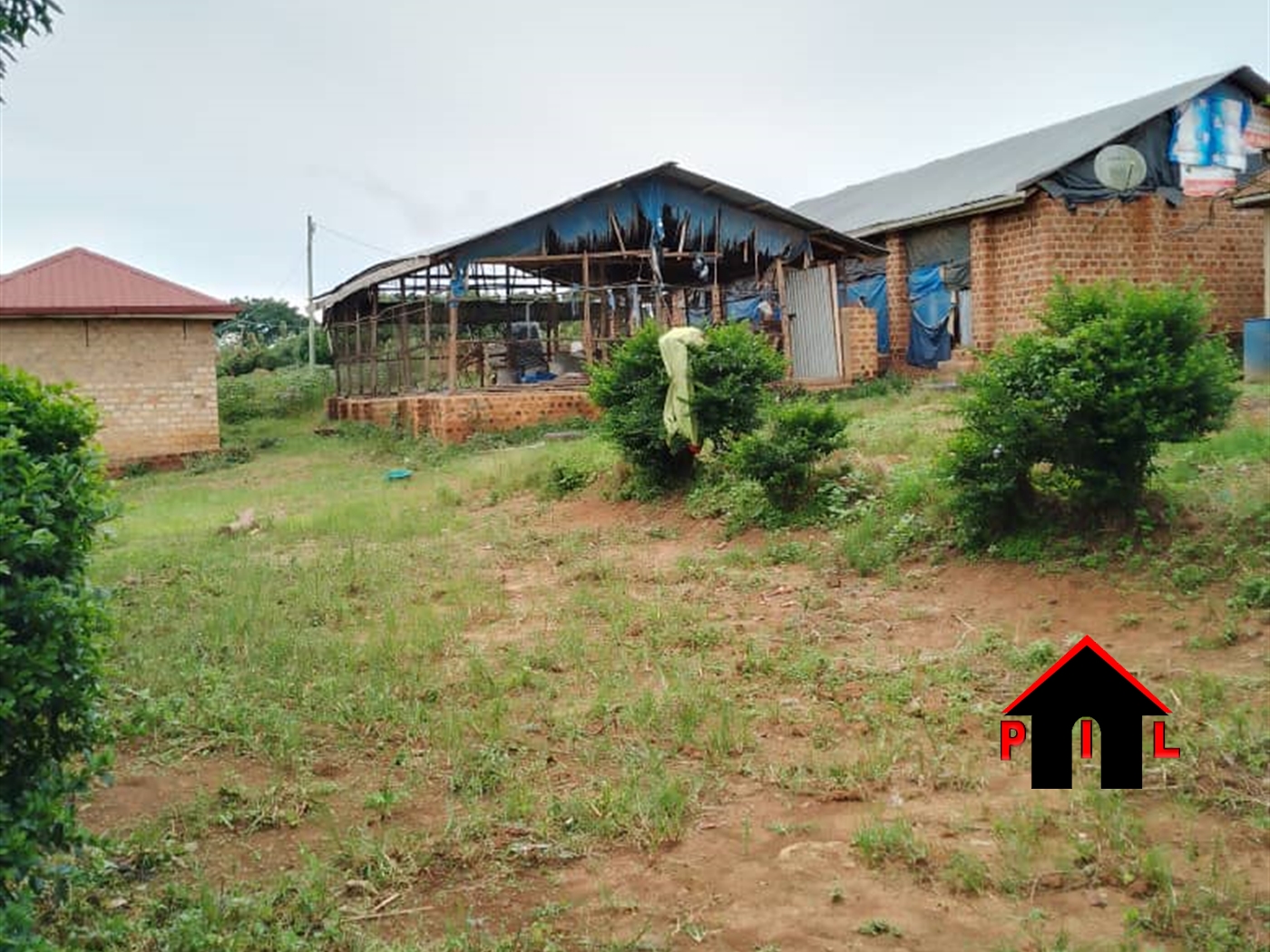 Farm for sale in Kasanjje Wakiso