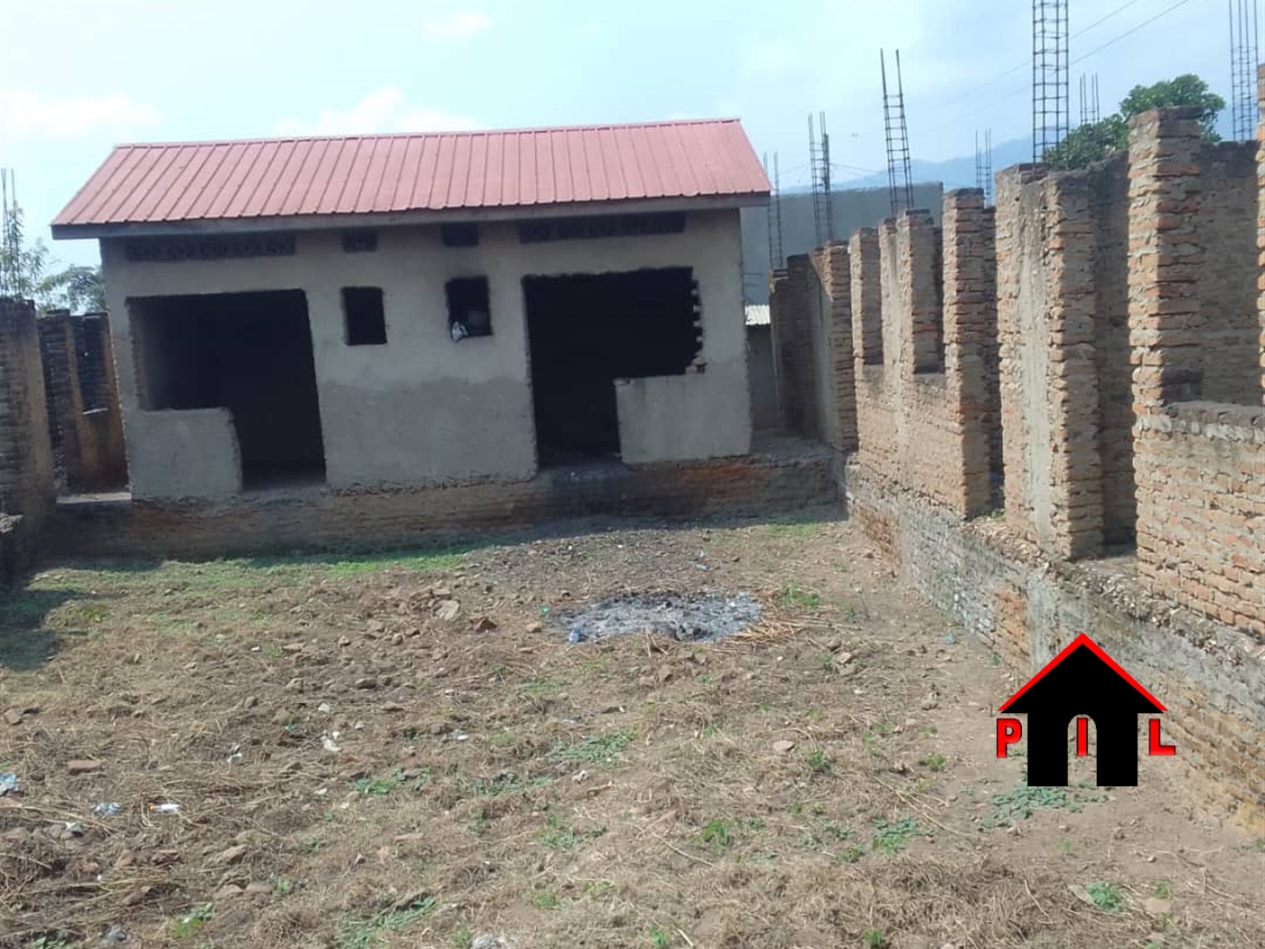 Shell House for sale in Nyamwamba Kaseese