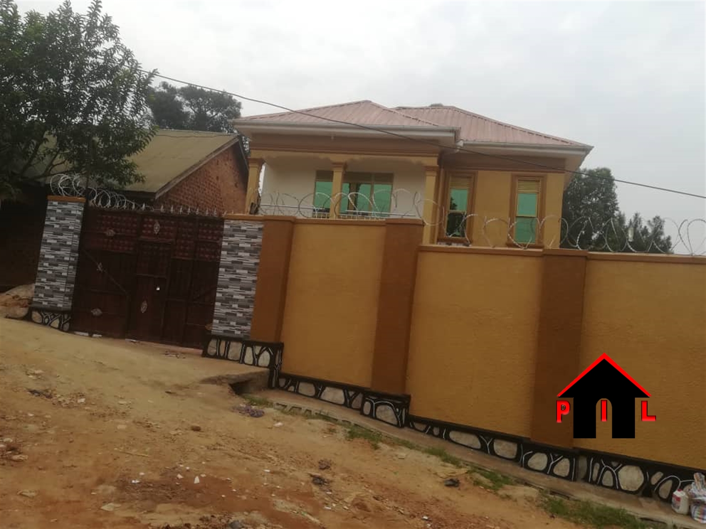 Storeyed house for sale in Nansana Wakiso