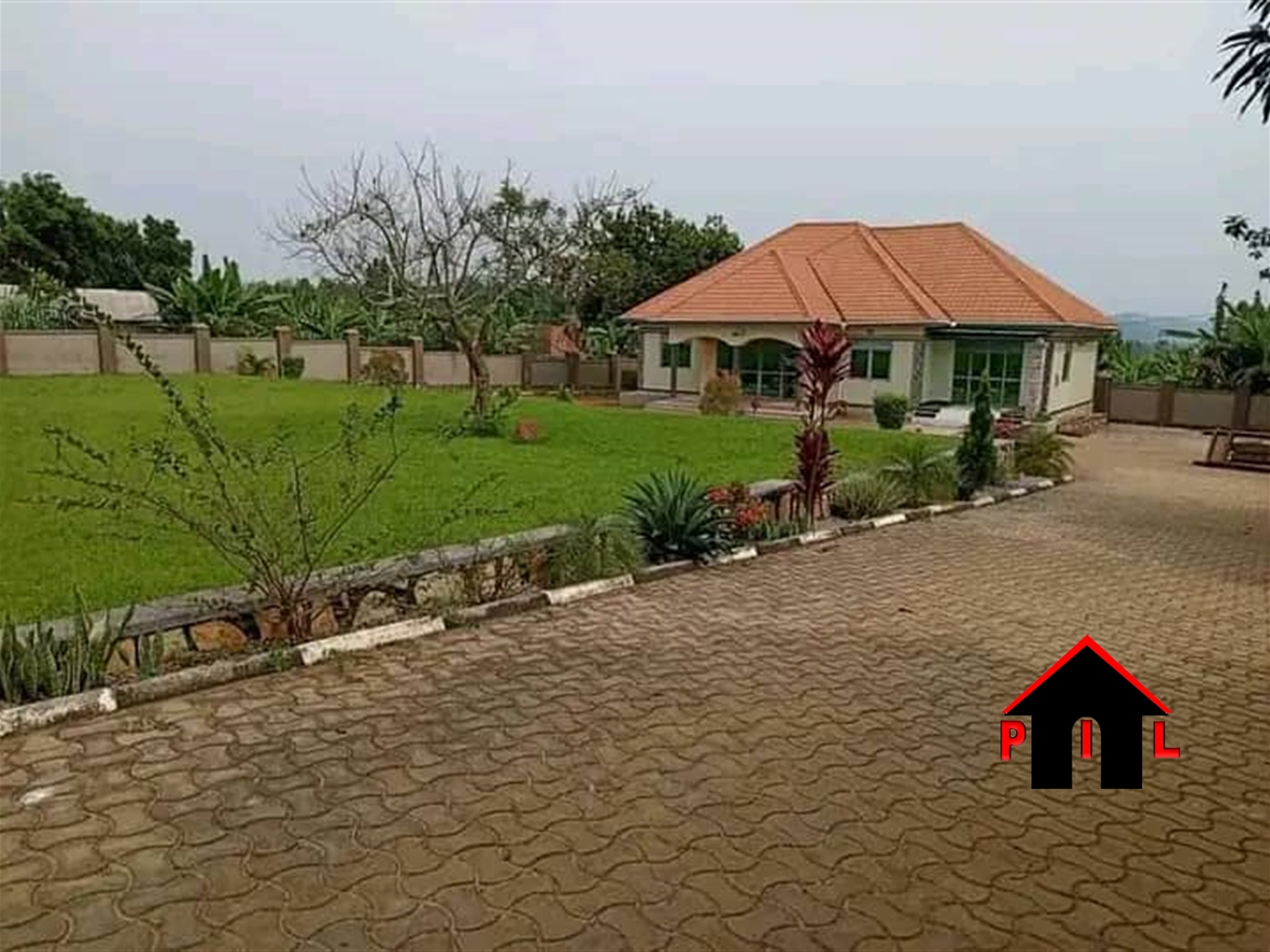 Bungalow for sale in Buyala Mpigi