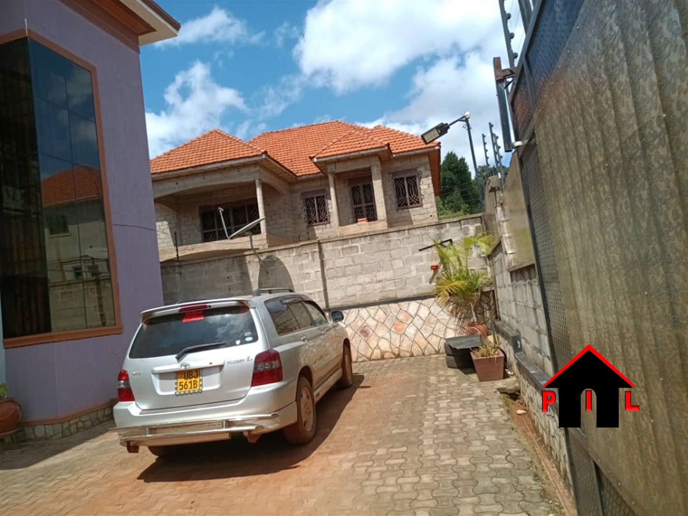 Storeyed house for sale in Seguku Wakiso