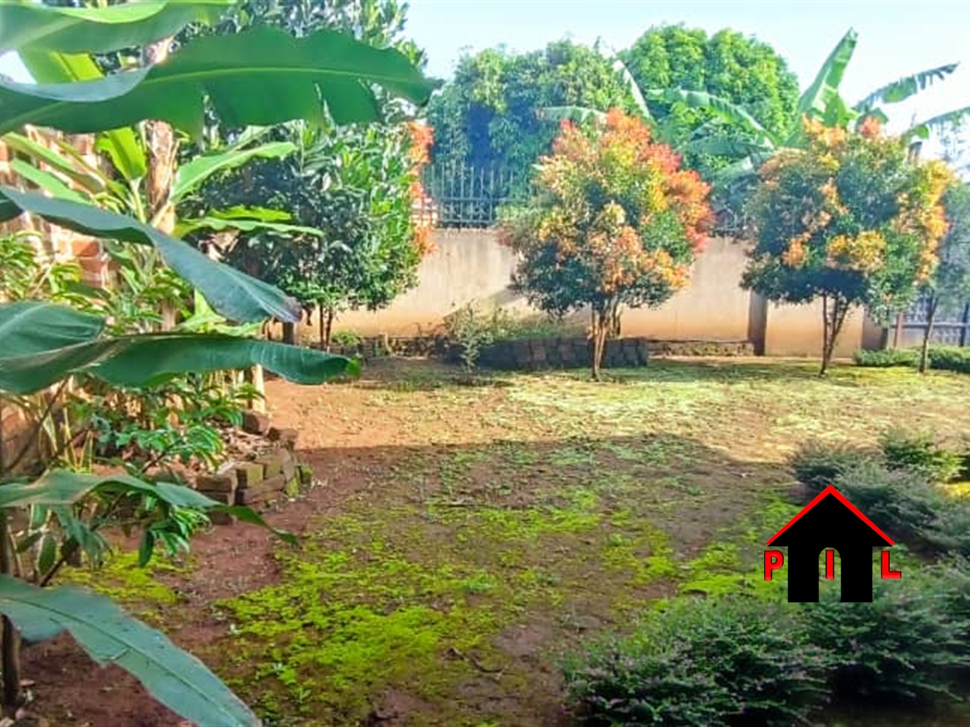 Bungalow for sale in Mukonocenterr Mukono