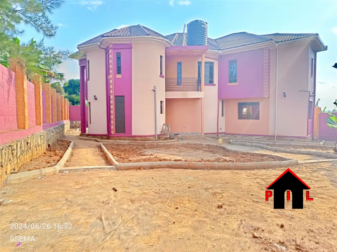 Storeyed house for sale in Buloba Wakiso