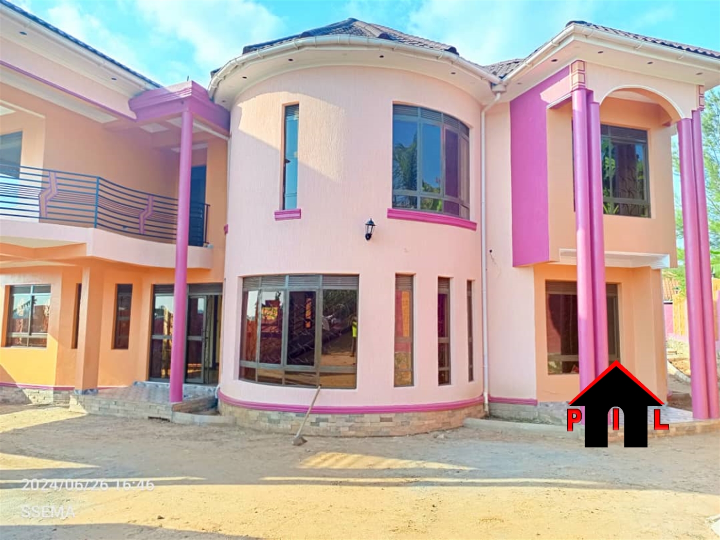 Storeyed house for sale in Buloba Wakiso