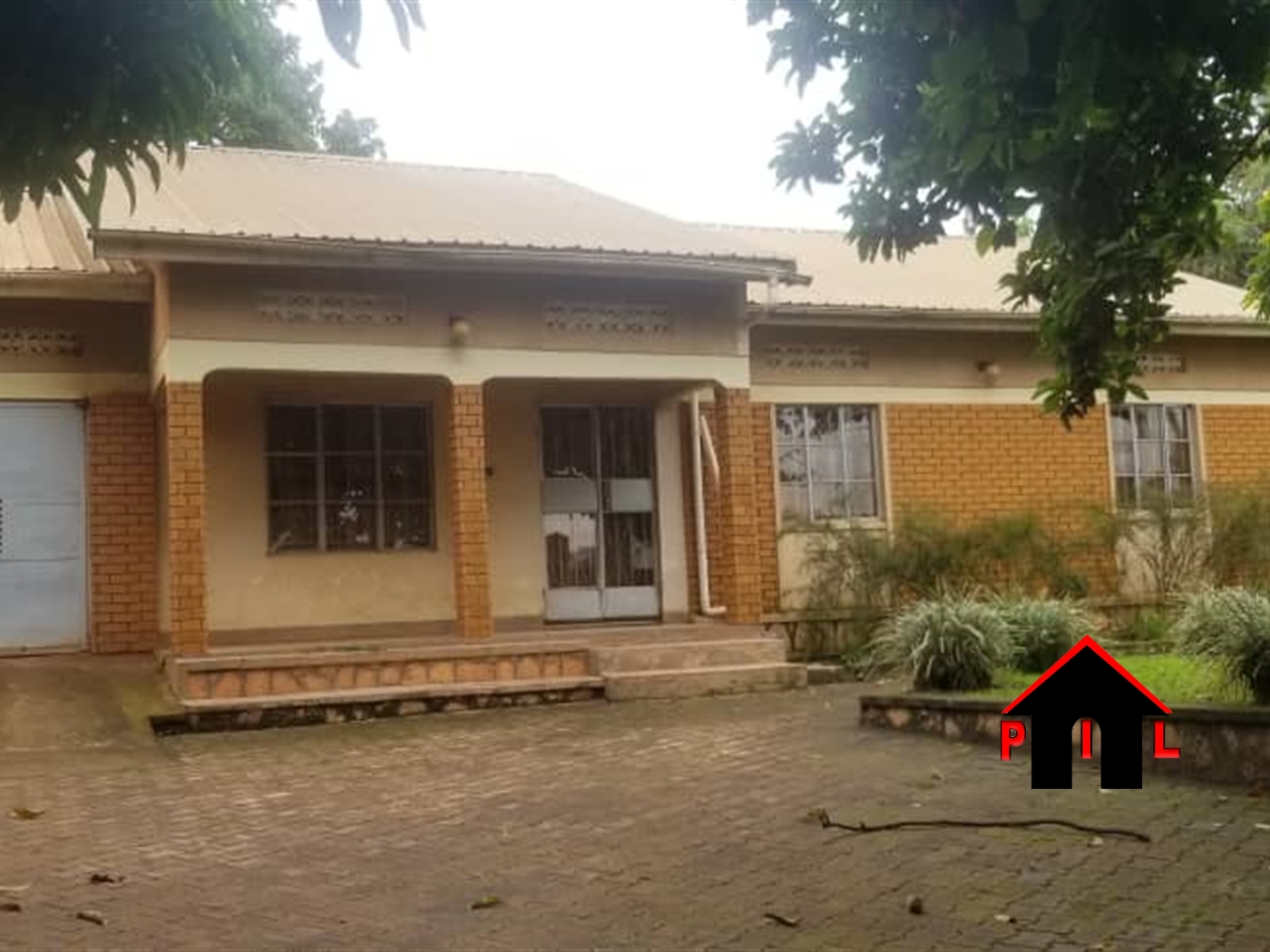 Bungalow for sale in Kyebando Kampala