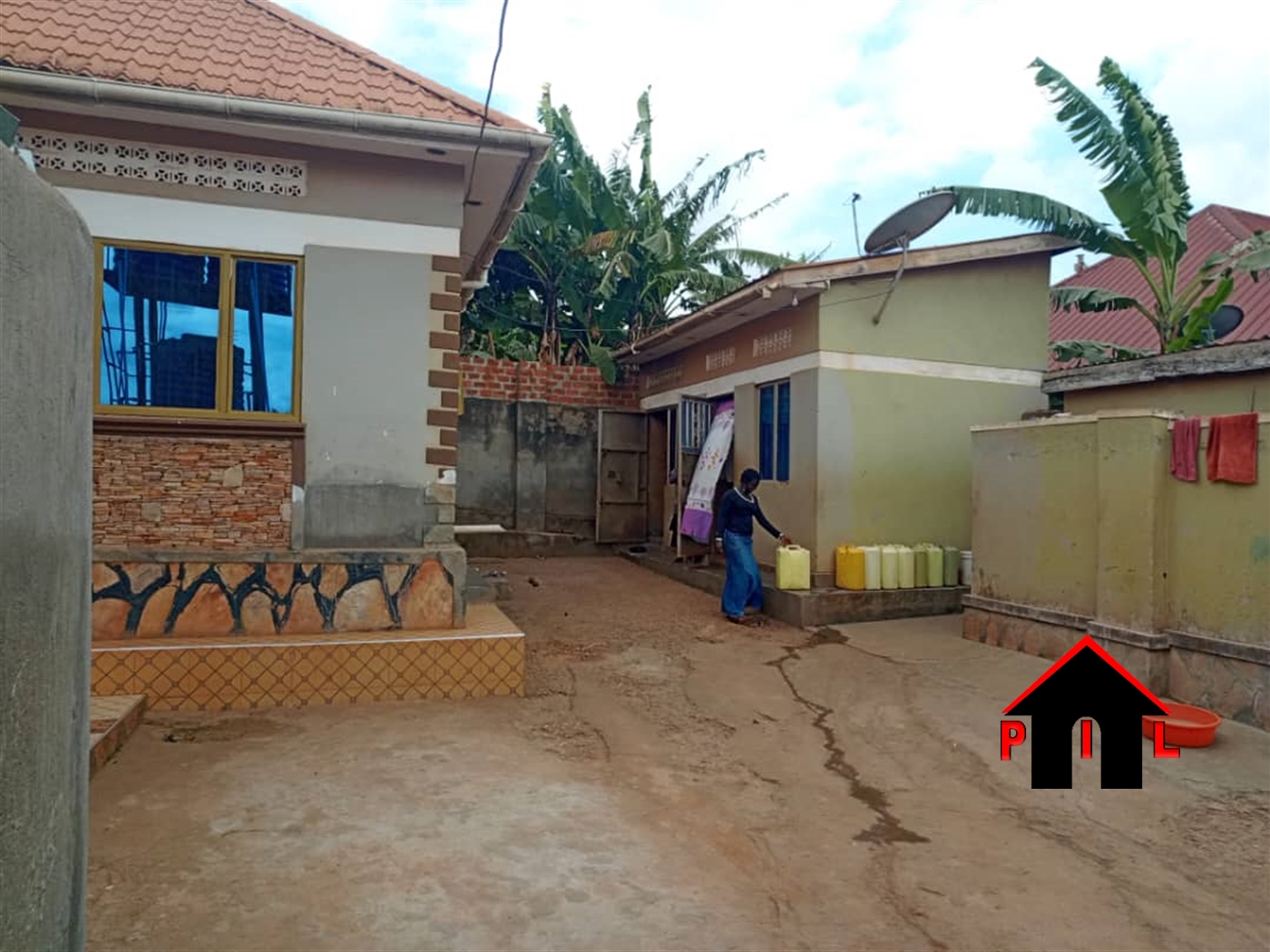 Bungalow for sale in Nansana Wakiso