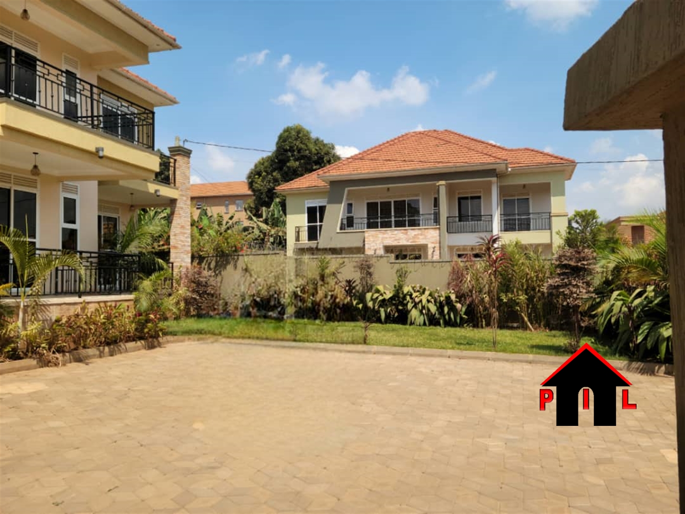 Storeyed house for sale in Kira Wakiso