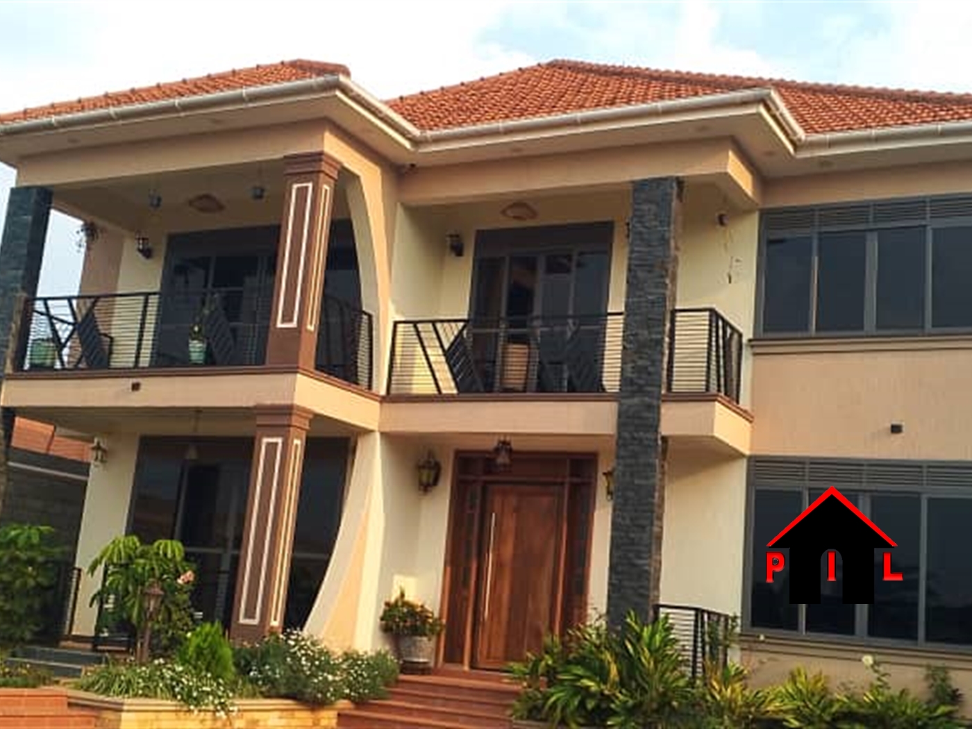 Storeyed house for sale in Namugongo Wakiso