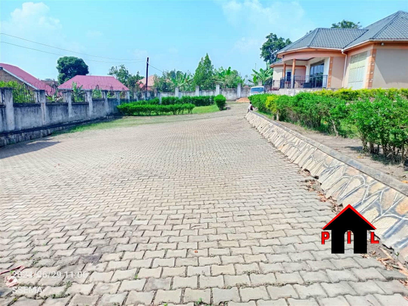 Bungalow for sale in Buloba Wakiso