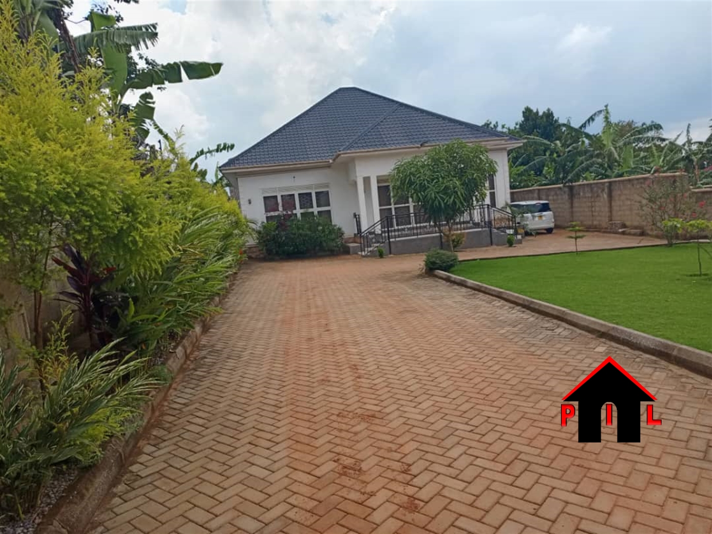 Bungalow for sale in Wakisocenterr Wakiso