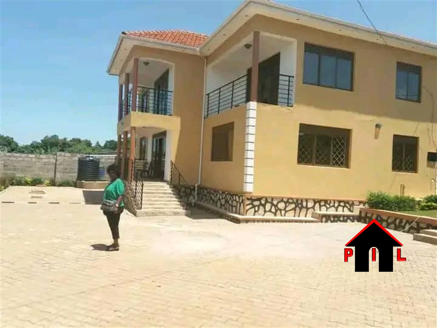 Storeyed house for sale in Bwebajja Wakiso