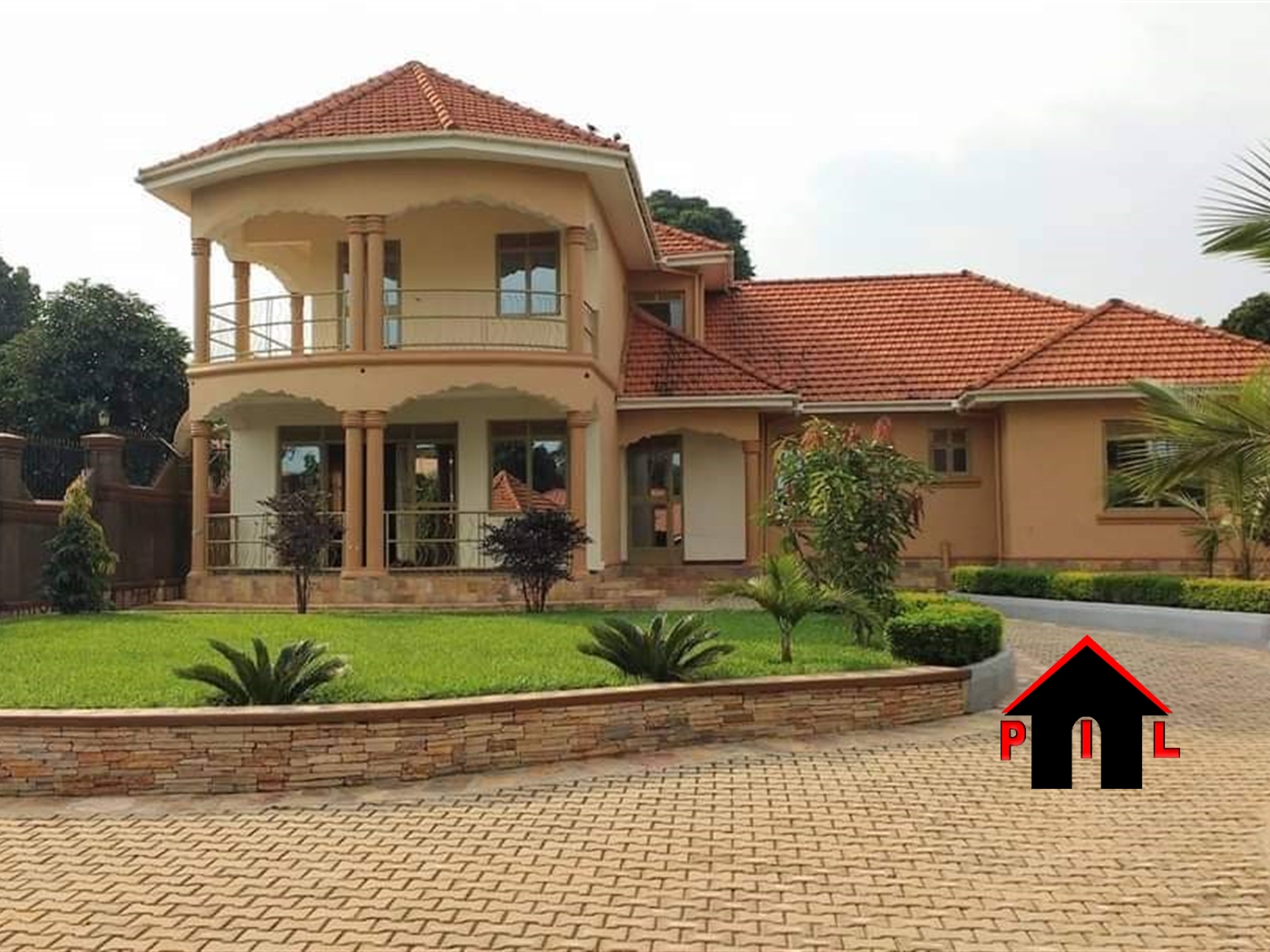 Storeyed house for sale in Entebbe Wakiso