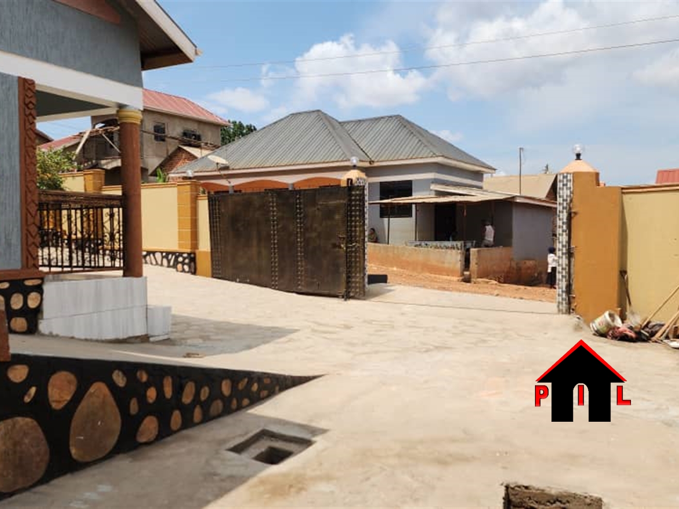 Bungalow for sale in Nansana Wakiso