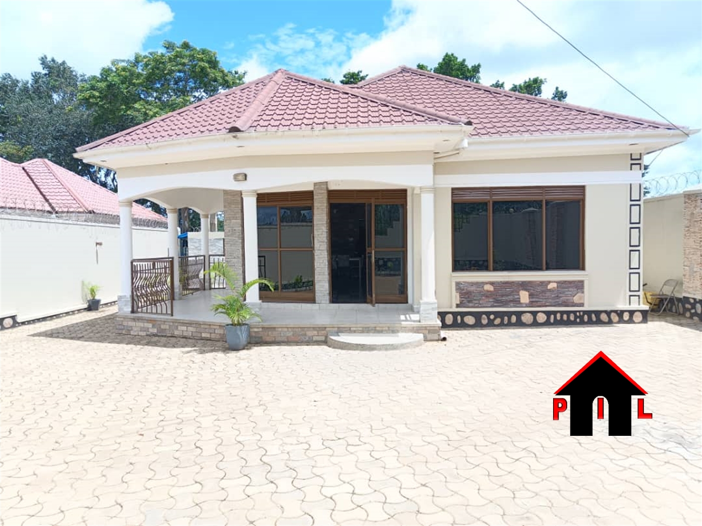 Bungalow for sale in Kirowooza Mukono