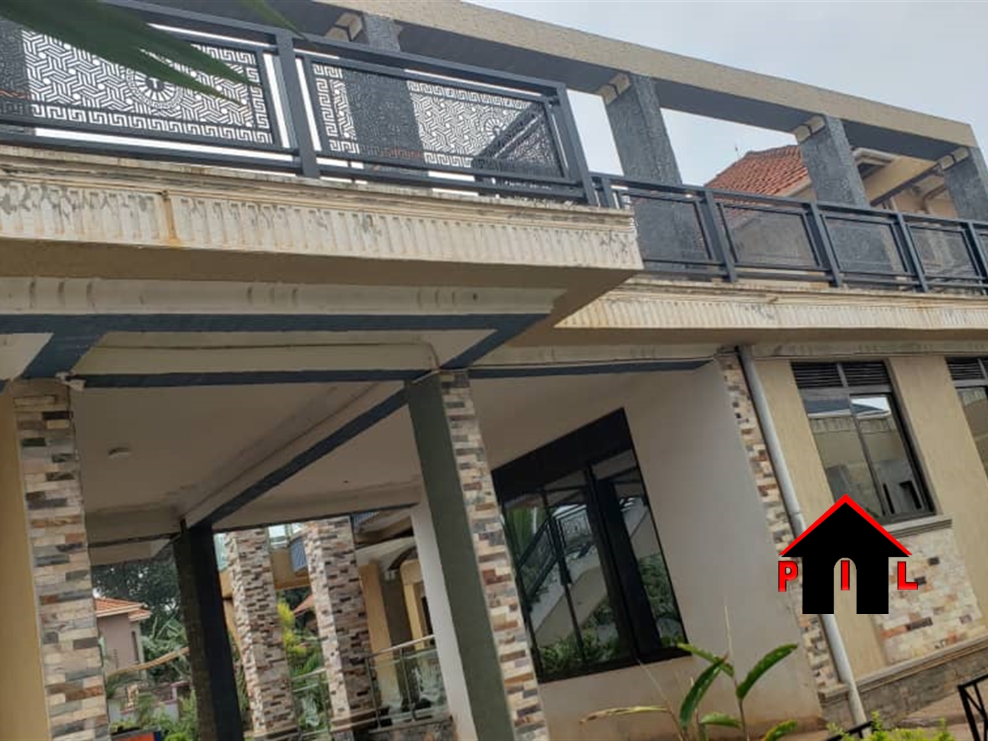 Storeyed house for sale in Bunamwaaya Wakiso