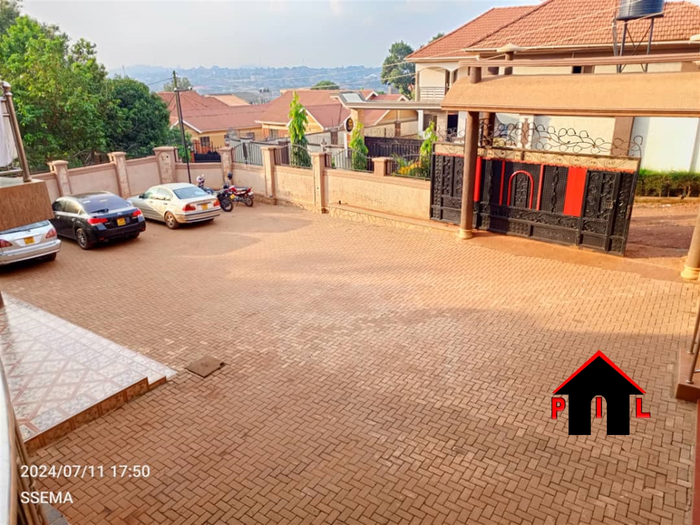 Hotel for sale in Zana Wakiso