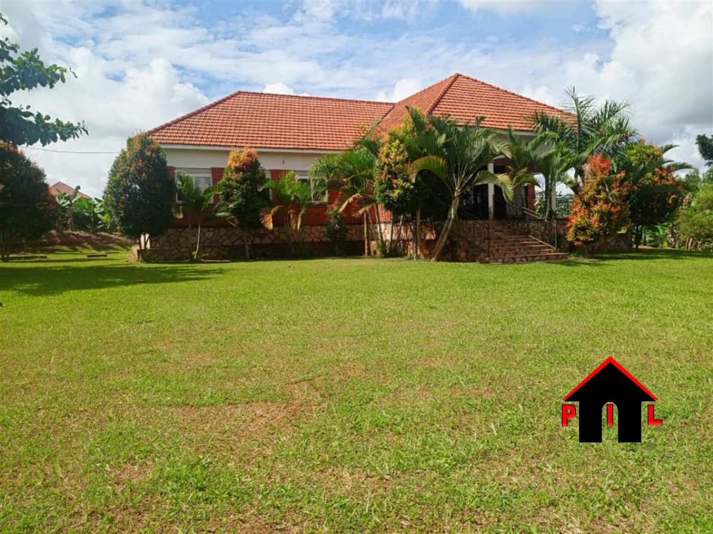 Bungalow for sale in Kakiri Wakiso