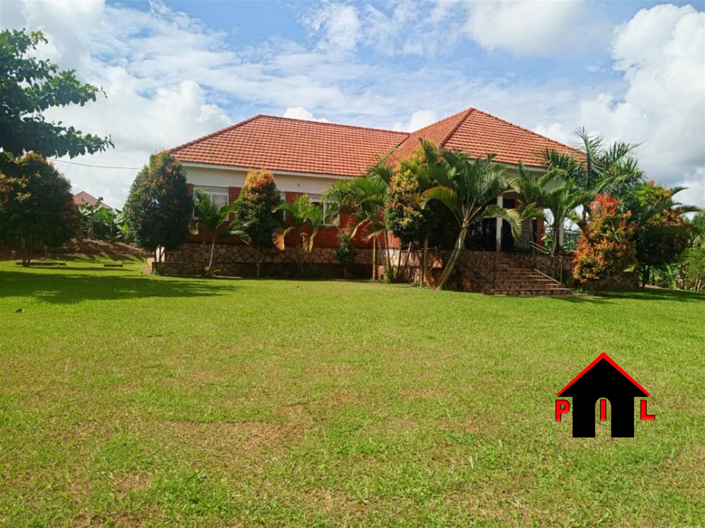 Bungalow for sale in Kakiri Wakiso