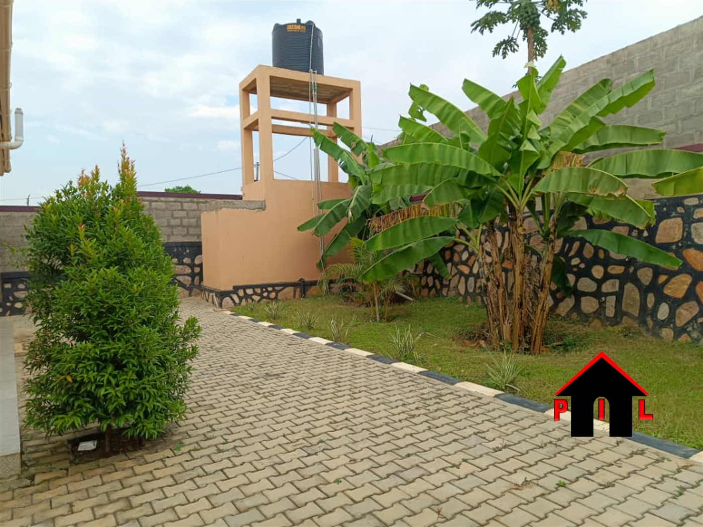 Bungalow for sale in Jjoggo Wakiso