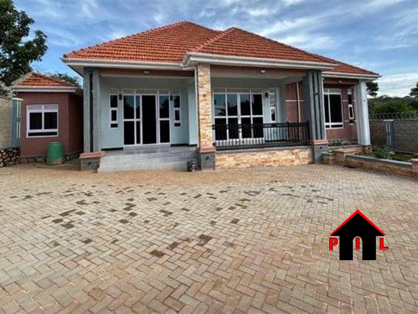 Bungalow for sale in Kitende Wakiso