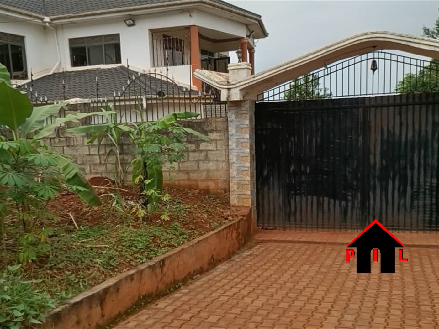 Storeyed house for sale in Namulanda Wakiso