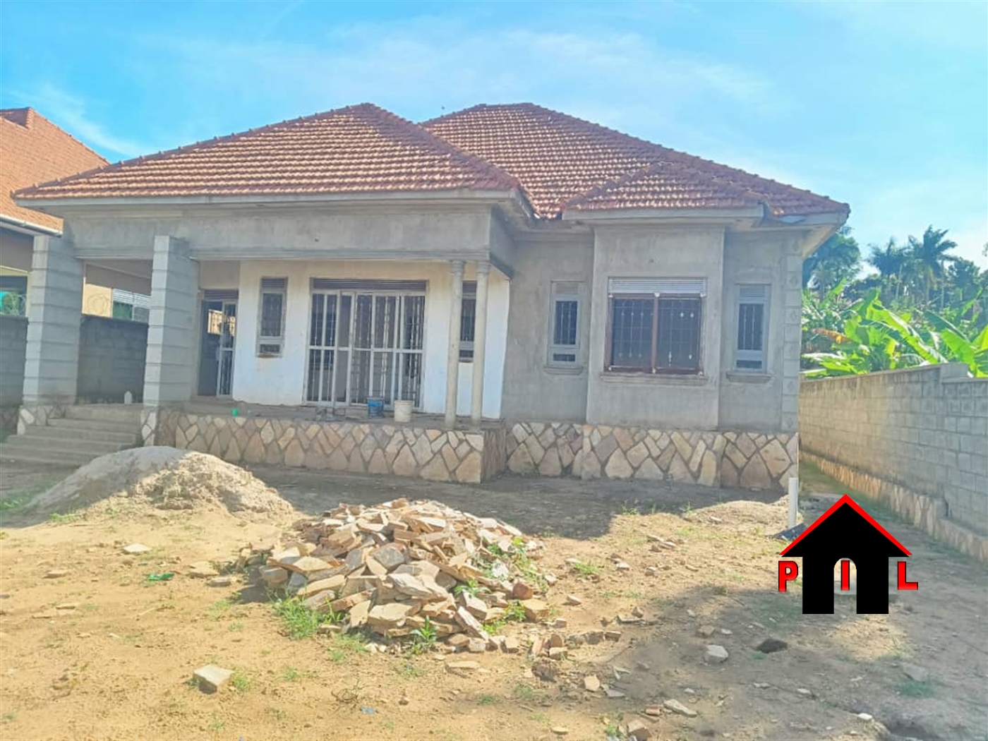 Shell House for sale in Kyaliwajjala Wakiso