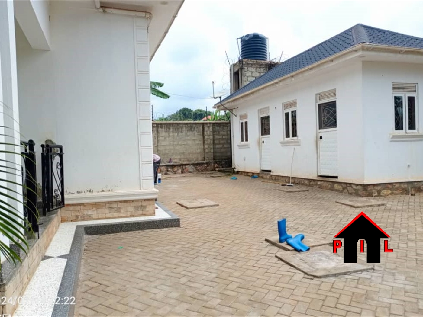 Bungalow for sale in Wakisotwn Wakiso