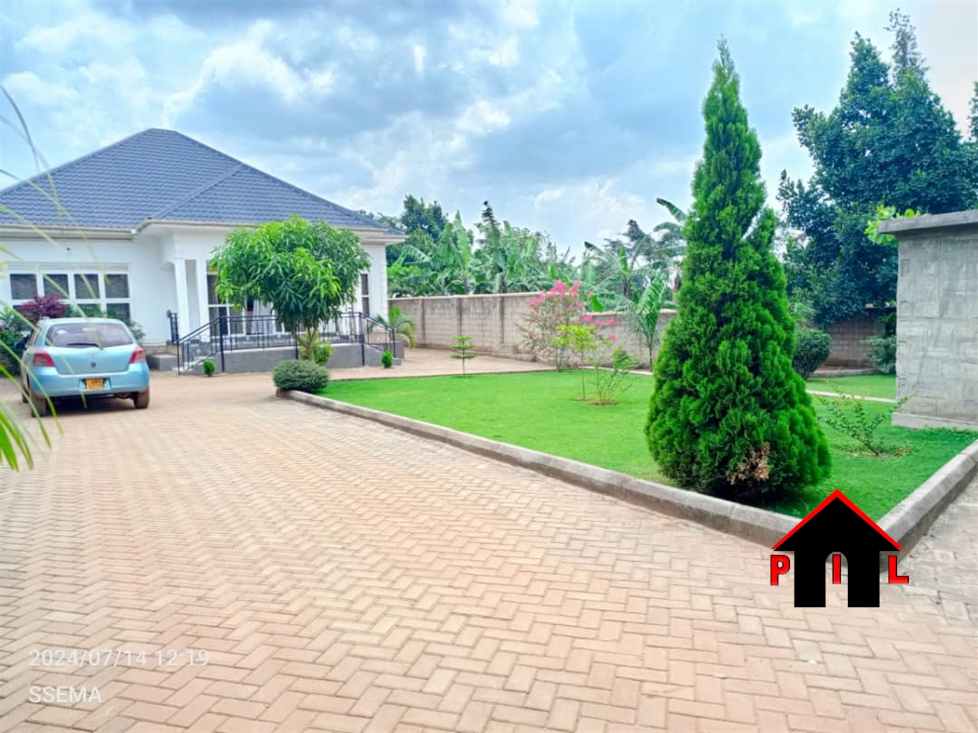 Bungalow for sale in Wakisotwn Wakiso