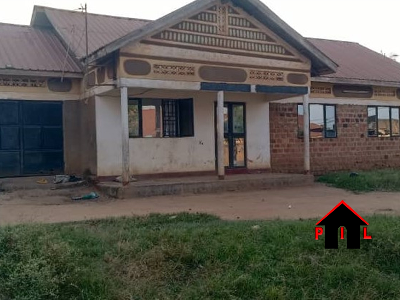 Bungalow for sale in Bweyogerere Mukono