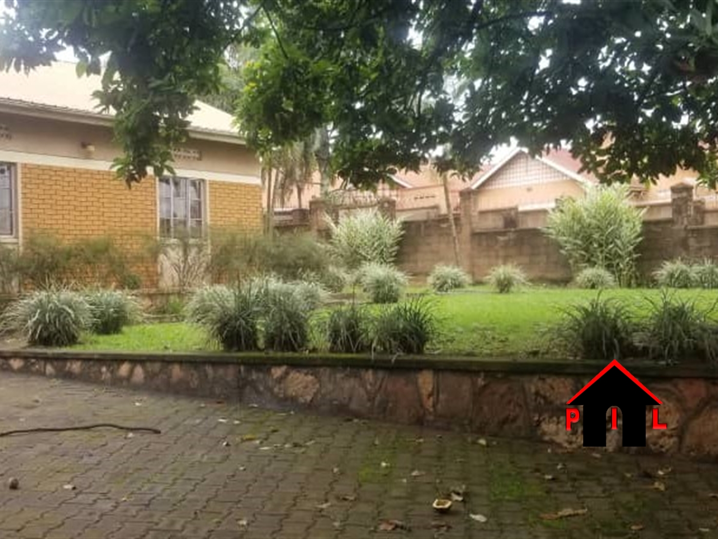 Bungalow for sale in Kyebando Wakiso