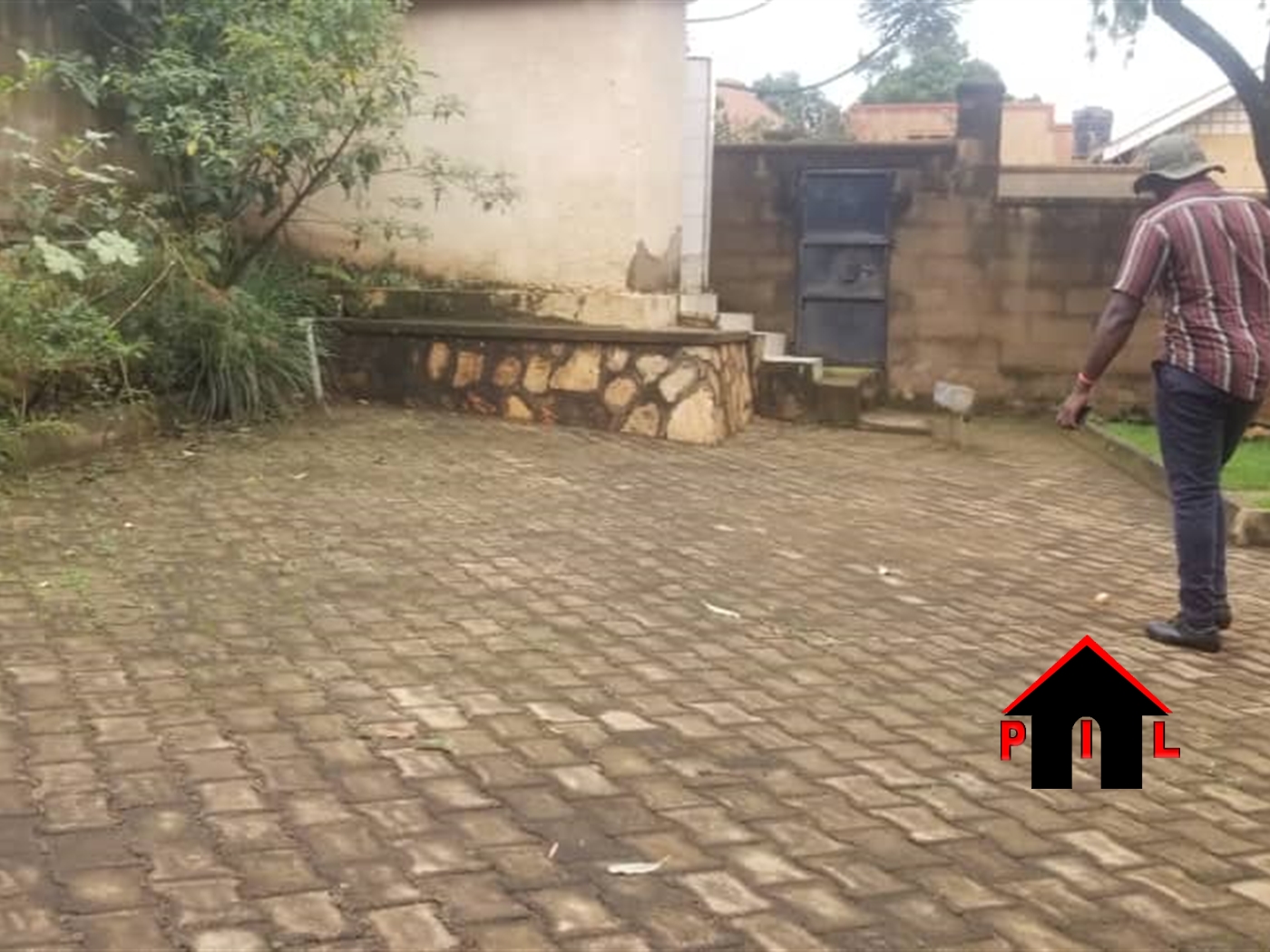 Bungalow for sale in Kyebando Wakiso